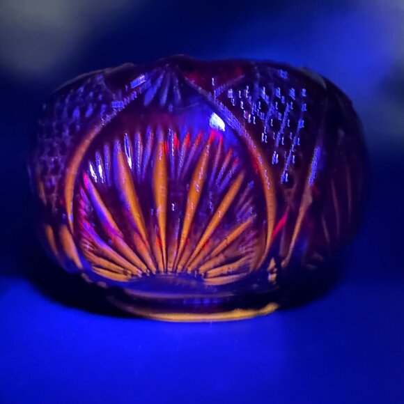 Vintage Fenton Amberina Ruby Red Glass Candle Holder Rose Bowl Mid Century Retro - Picture 2 of 12